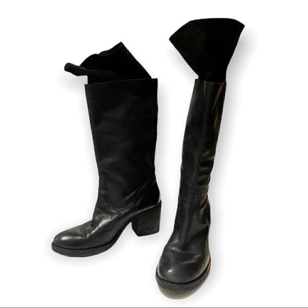 Barneys NY Coop Layered leather/suded pull on boots, Size 38.5 EU,‎ Black